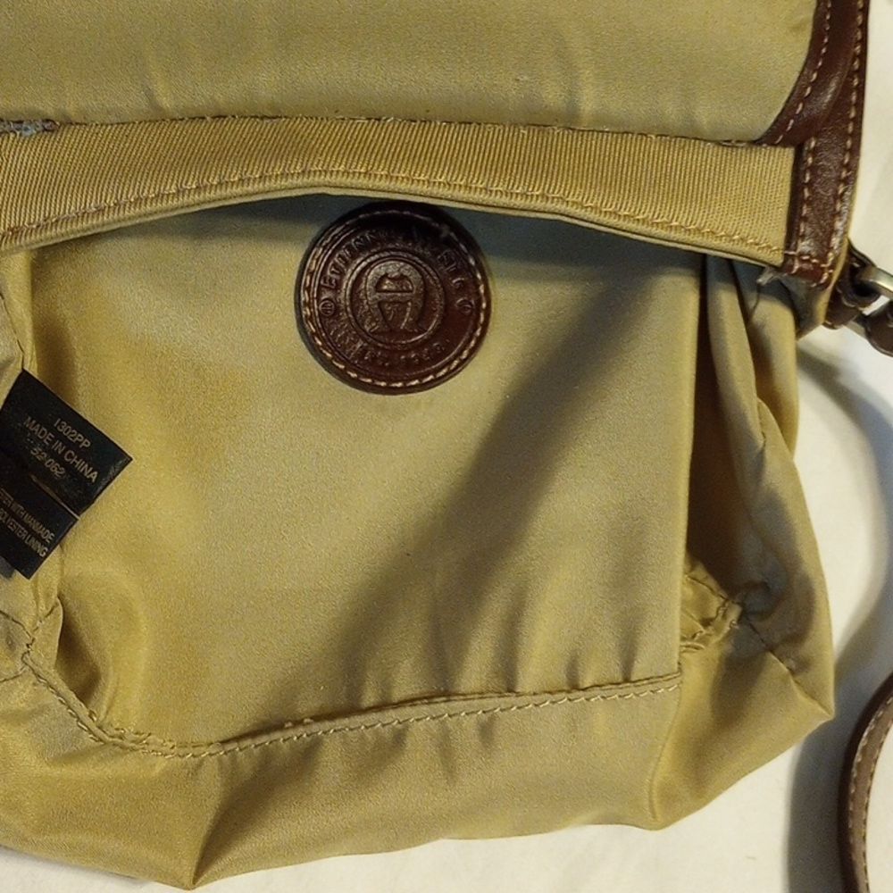 Vintage Etienne Aigner Brown and Camel Purse - Picture 10 of 12